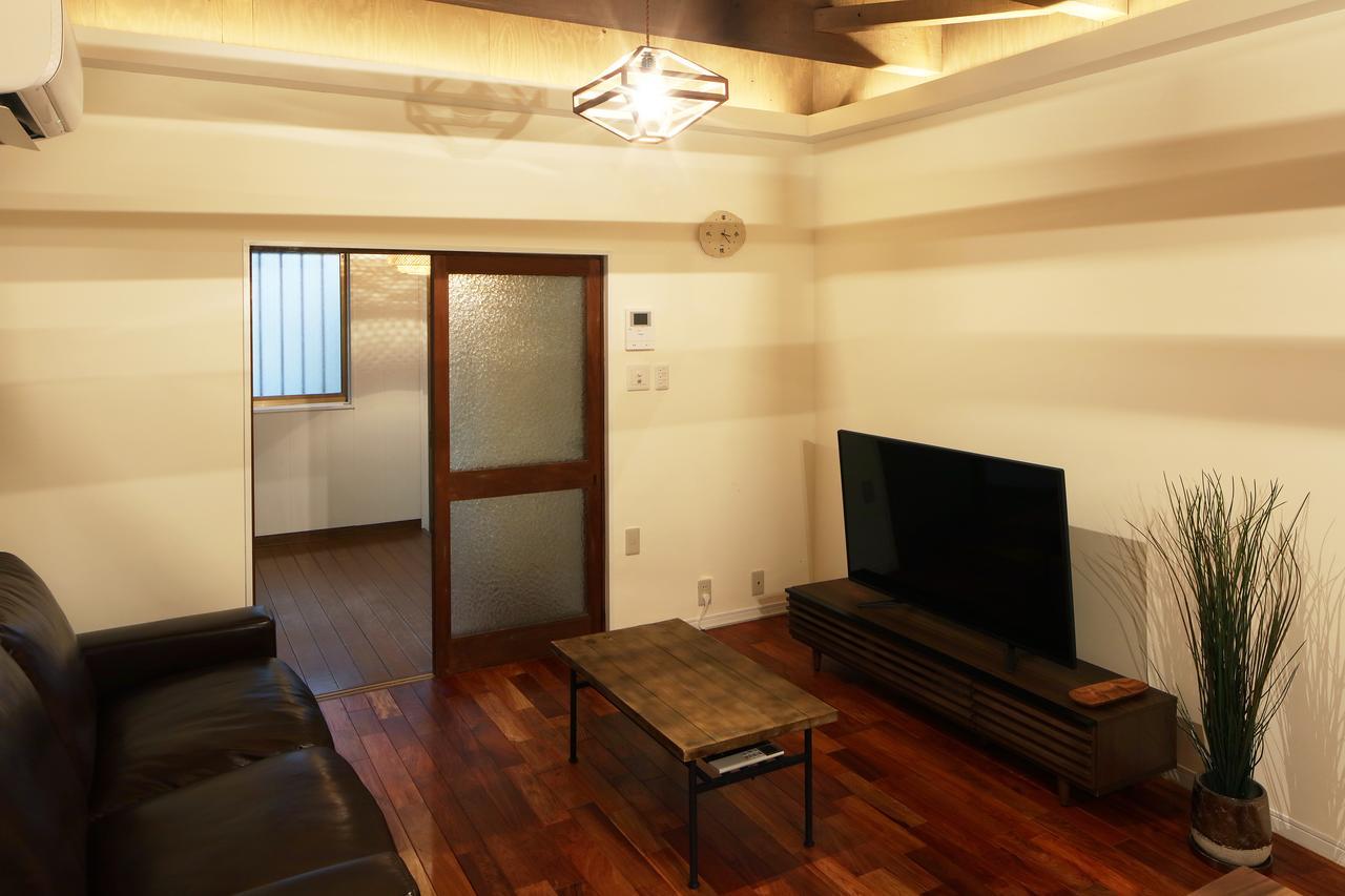 Chikyuutabikazoku Usj Apartment Osaka Luaran gambar