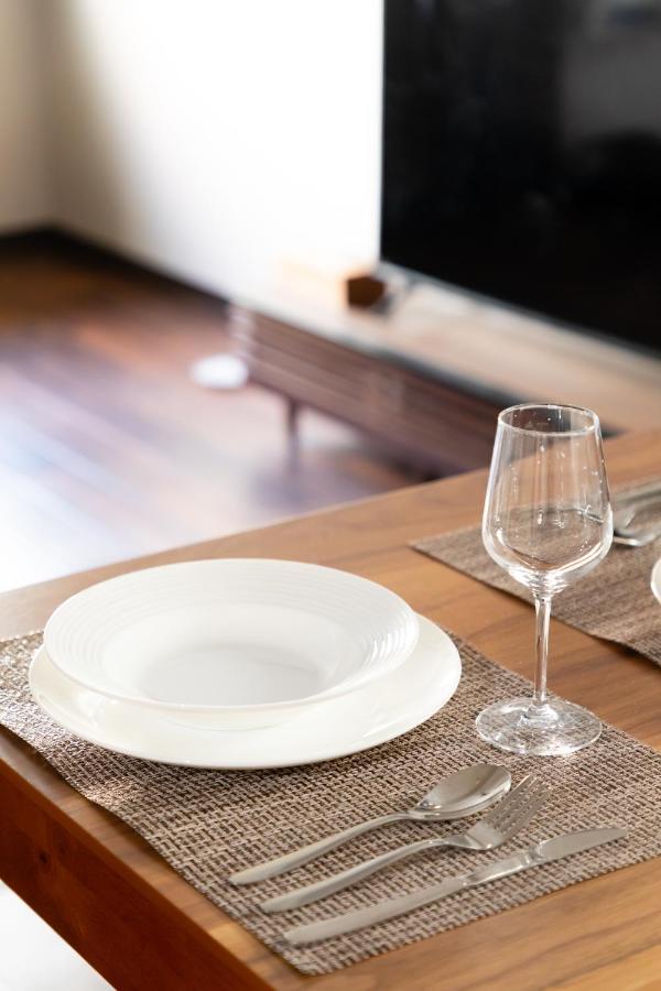 Chikyuutabikazoku Usj Apartment Osaka Luaran gambar